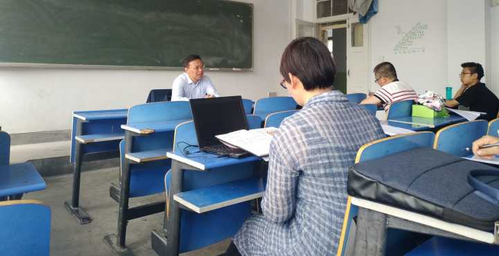 陈于柱教授讲授党课现场